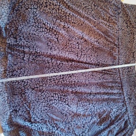 Express Gray and Black Floral Skirt - Picture 7 of 8